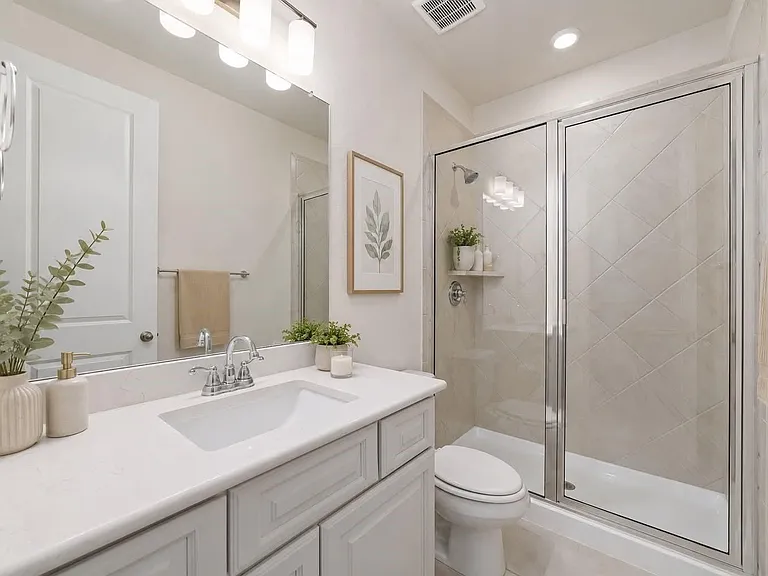 1911 Hickory Grove Ln — Photo 11