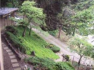 6820 Snake Rd, Oakland, CA 94611