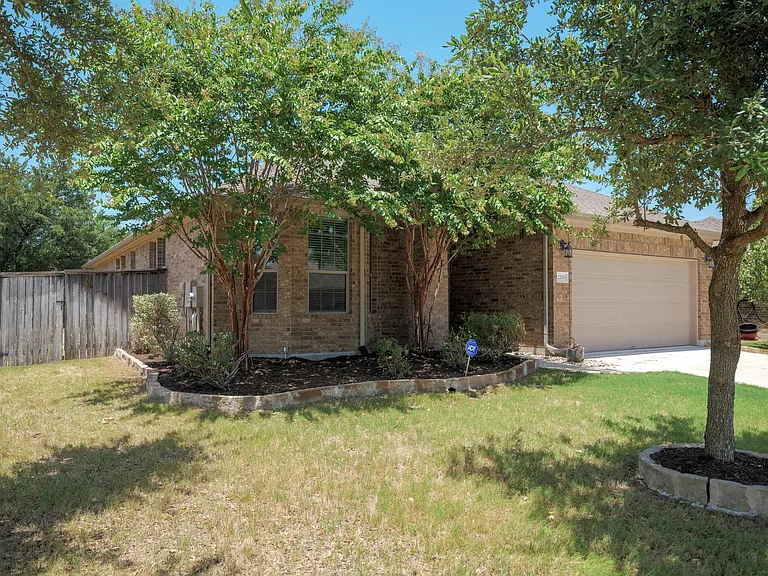 2200 Hilltop Climb Dr — Photo 3