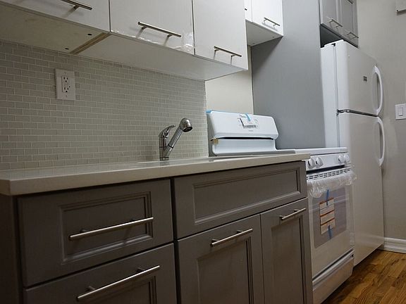 4th image of 623 Metropolitan Ave Suite A
