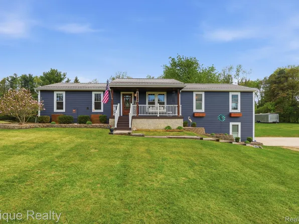 4094 E M 36, Pinckney, MI 48169