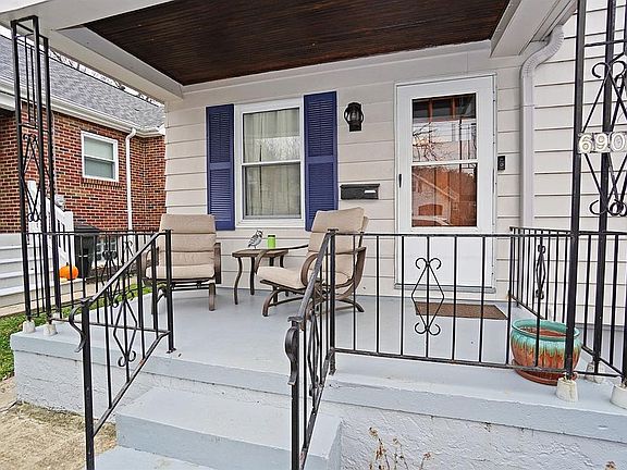 2nd image of 6905 Buckingham Pl