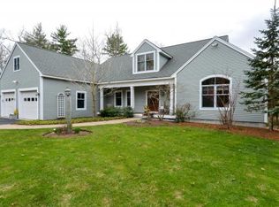 16 Manchester Rd, Amherst, NH 03031