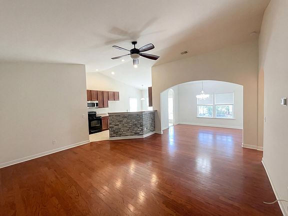 3rd image of 2014 Hunters Bend Trl