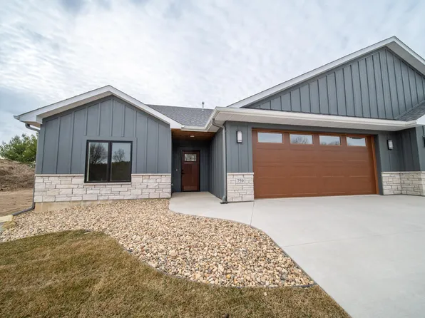 759 Kodiak Dr NW, Stewartville, MN 55976