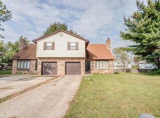 107 Marmont Ct, Belleville, IL 62221