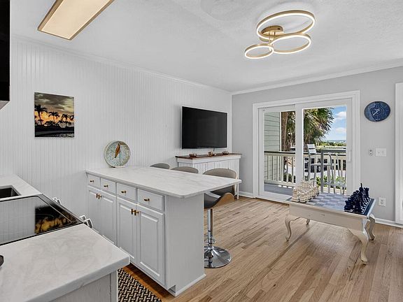 5th image of 1300 Ocean Blvd #128