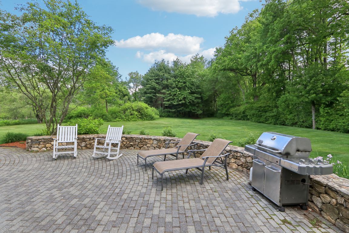 4 Copper Beech Road, Salem, NH 03079 MLS 5000768 Zillow