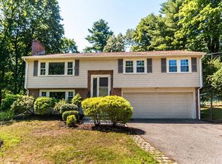 60 Worcester Ln, Waltham, MA 02451