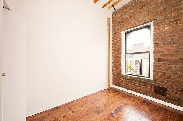 Rented by WRE Group | media 17