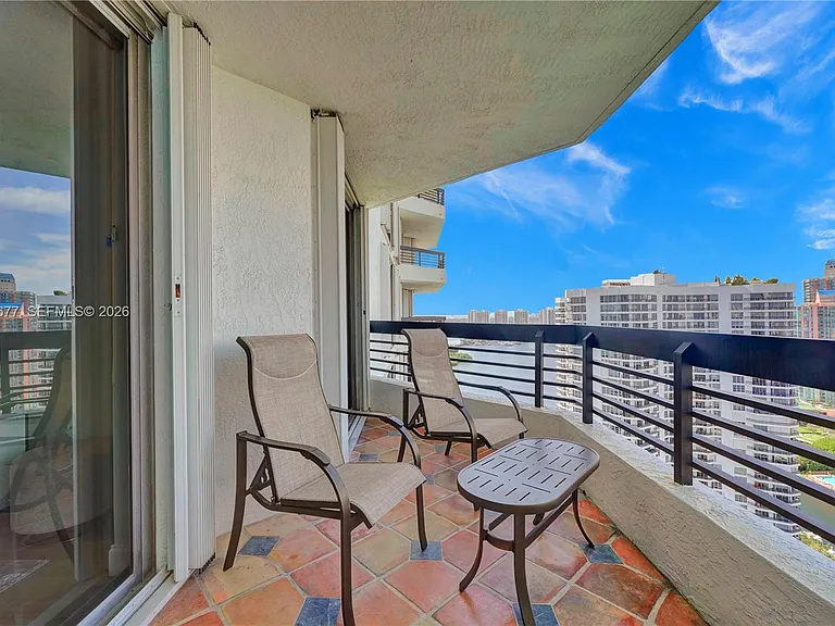 3500 Mystic Pointe Dr #3302 — Photo 29