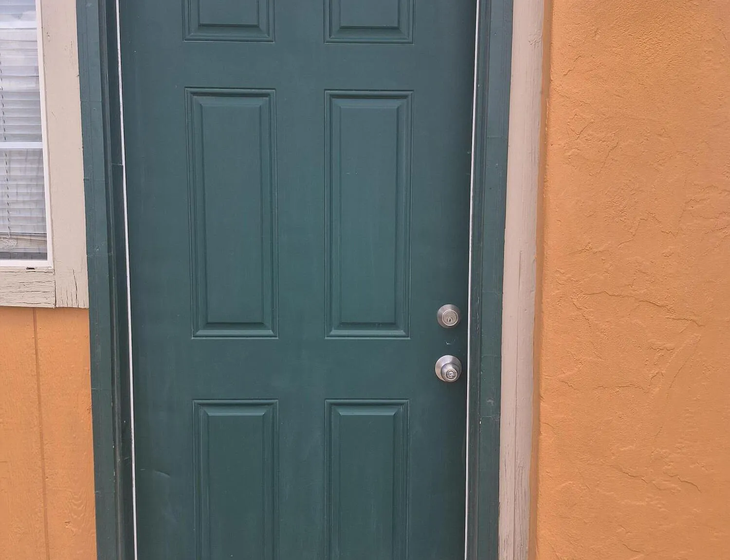 Studio, 434 sqft, $900 — Photo 2