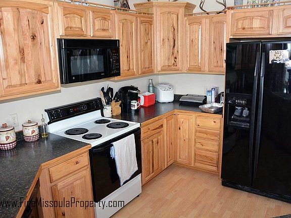 2nd image of 2987 Grassland Dr