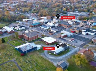 210 Merchant St, Columbia, KY 42728