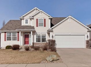 5913 Windy Meadow Ln NE, Cedar Rapids, IA 52411