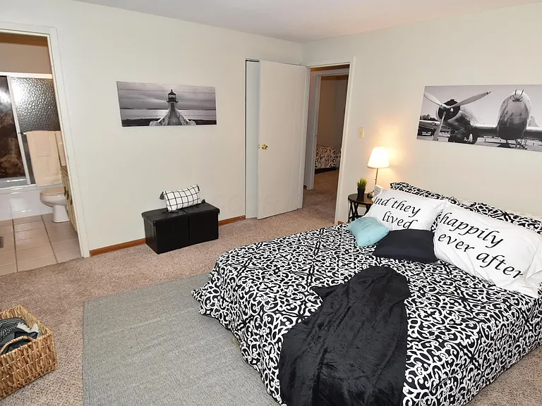 7075 Bartlett Rd — Photo 14