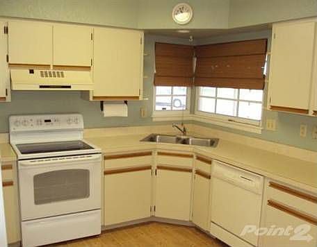 4th image of 7360 Satsuma Dr