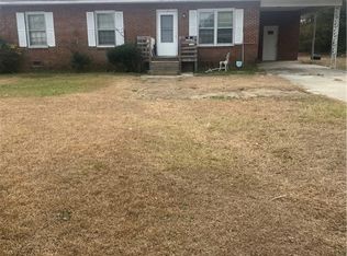 205 Malpass Ave, Red Springs, NC 28377