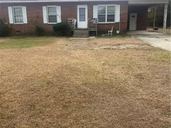 205 Malpass Ave, Red Springs, NC 28377