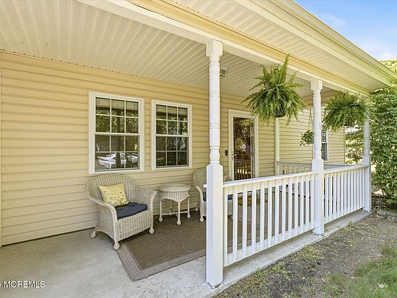 3rd image of 37 Spruce Circle S