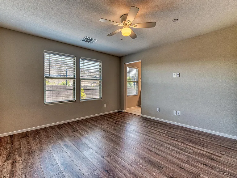 667 Sleeping City Ave — Photo 11