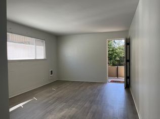 5615 Phinney Ave N APT 106, Seattle, WA 98103