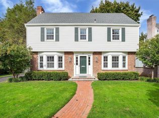 47 Bourndale Rd N, Manhasset, NY 11030