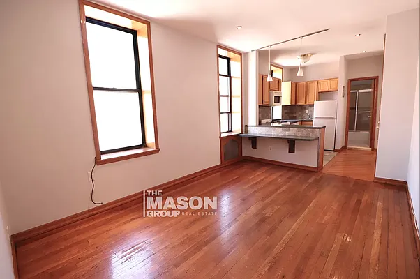 Rented by Mason Group LLC | media 9