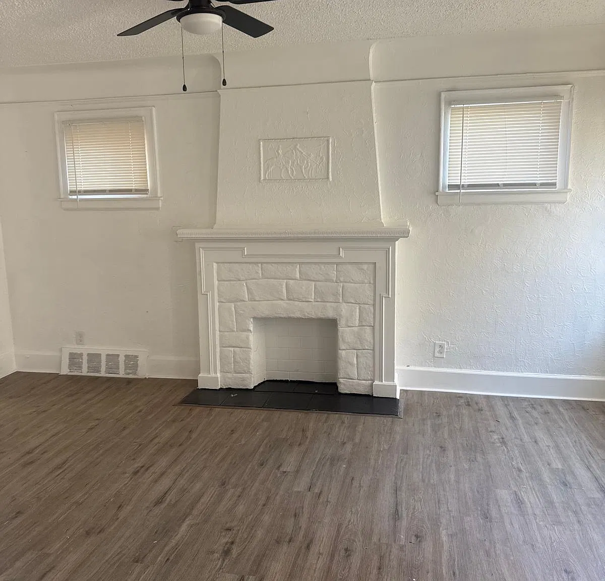 3 bed, 1389 sqft, $1,500 — Photo 2