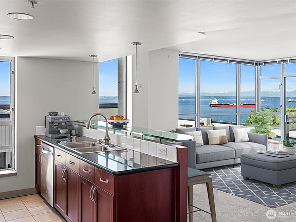 4th image of 2929 1st Avenue #514