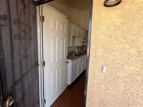 1215 W King St APT 1