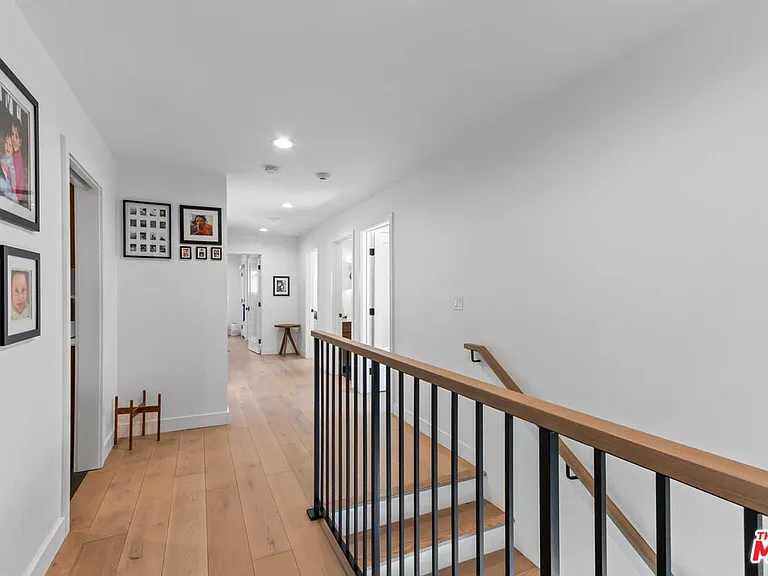 4606 Roma Ct — Photo 51
