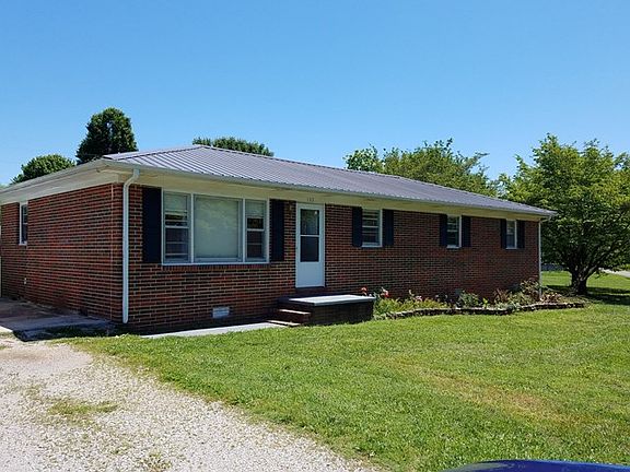 2nd image of 133 Horseshoe Dr
