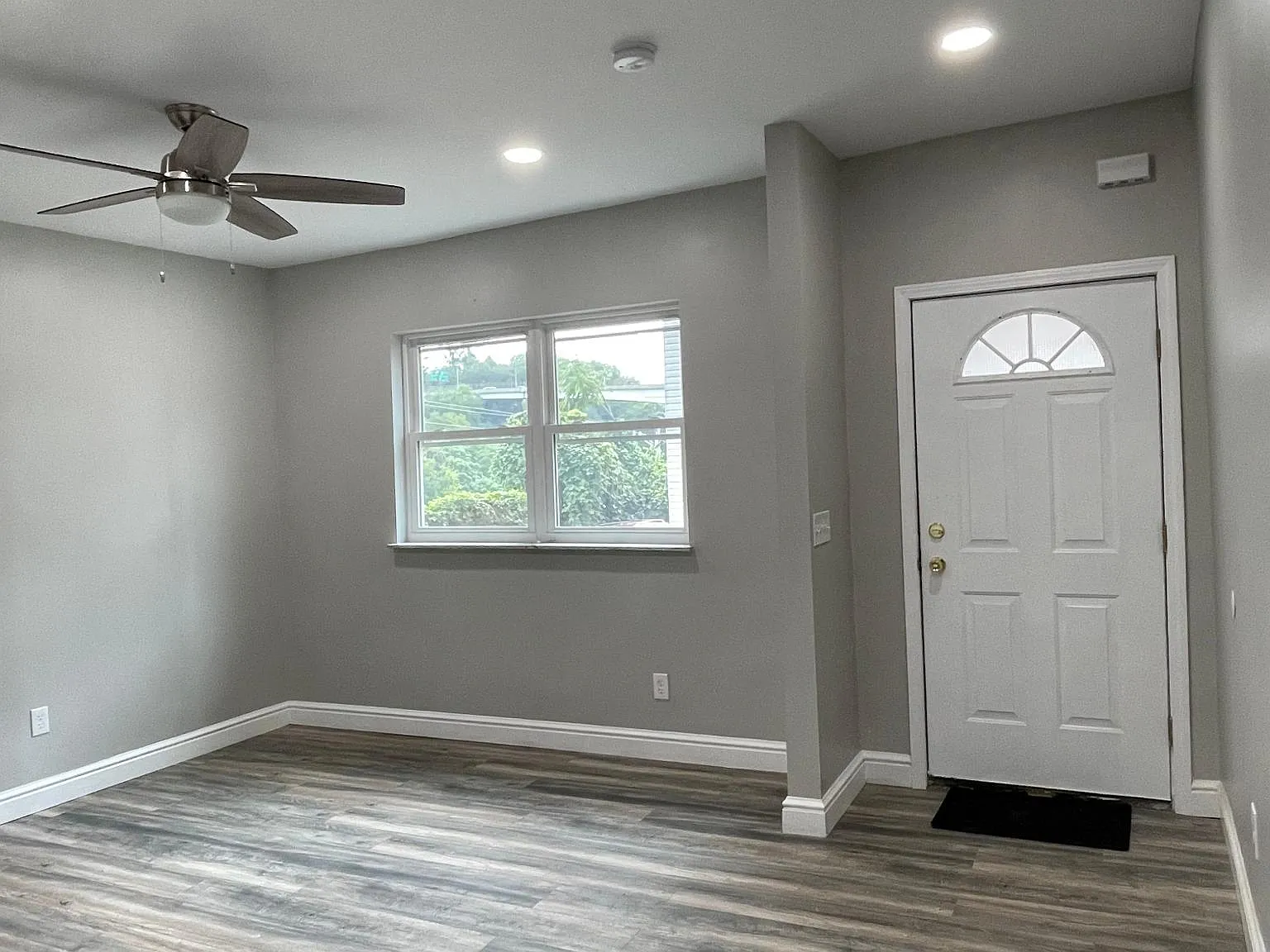 465 Taylor St — Photo 2