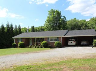 647 Rose St, Rogersville, AL 35652