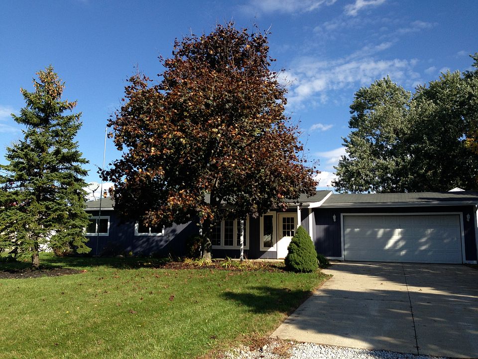1st image of 1871 George Dr