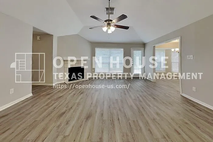 17514 Hamilwood Dr — Photo 4