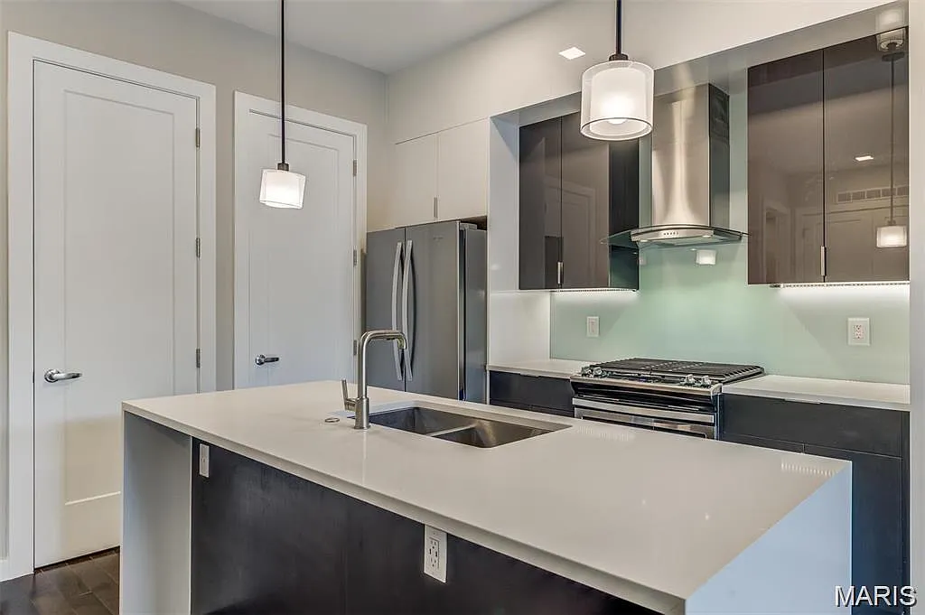 1 bed, 1.0 bath, 771 sqft, $1,775 — Photo 3