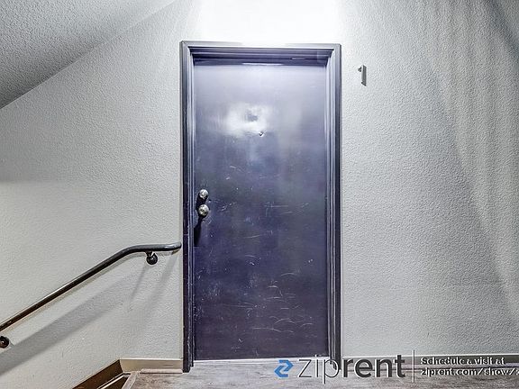2nd image of 469 Clementina St APT 1