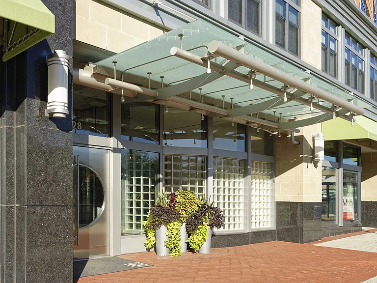 Jasper Columbia Pike — Photo 24