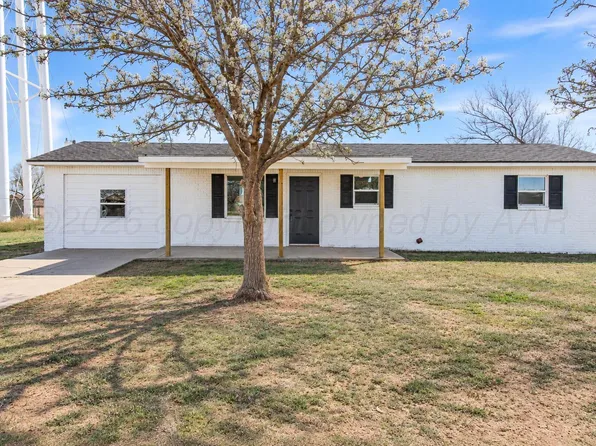 524 N Bowie Ave, Tulia, TX 79088