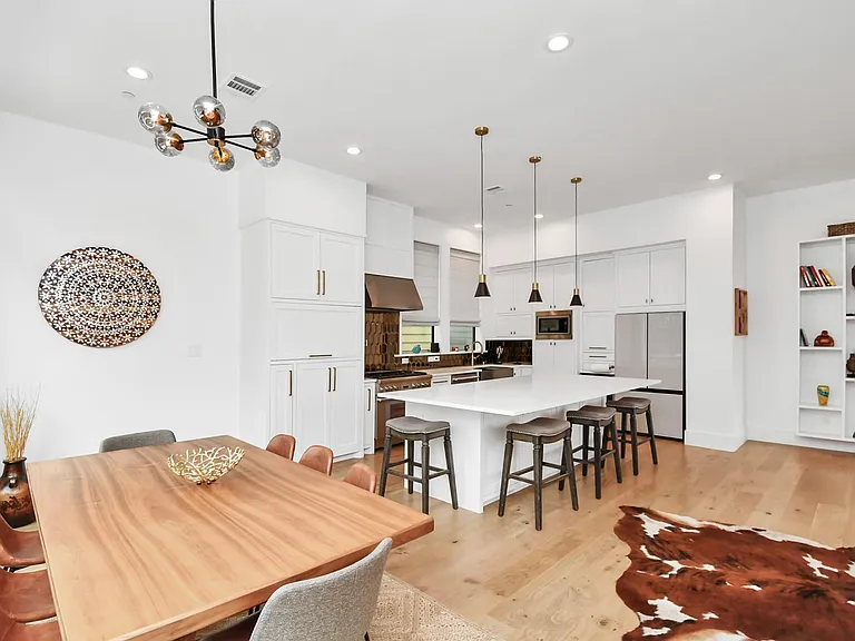 2303 Yupon St — Photo 28