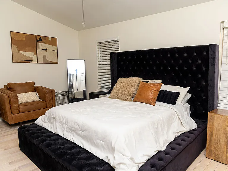 16015 Elegant Ct — Photo 13