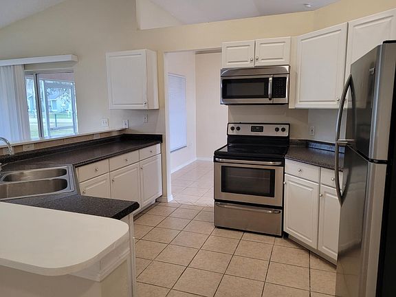2nd image of 609 Mesilla Dr