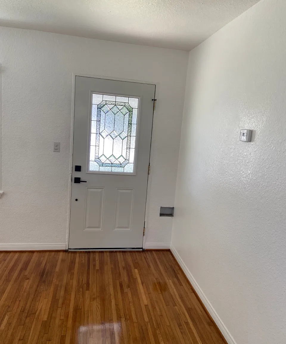 S Juanita Ave, Redondo Beach — Photo 1