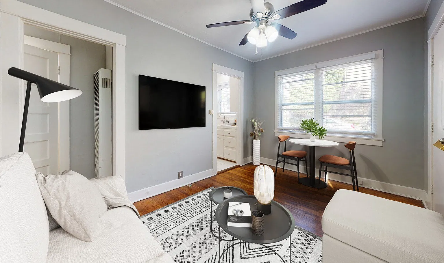 Darlington Court Apartments — Photo 2