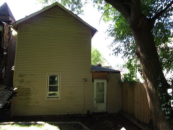 4th image of 303 Flowers Ave