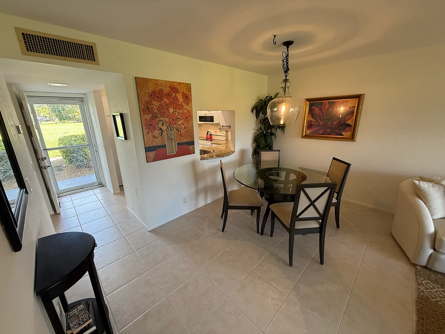 1724 Pine Valley Dr — Photo 3