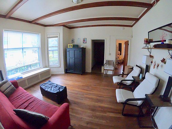 5th image of 116 College Ave NE