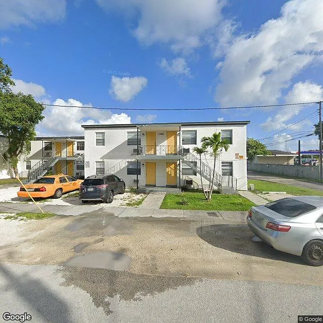 725 NW 100th St #C